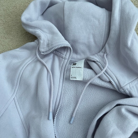 All in Motion Lavender Women’s Zip Up Jacket - Picture 3 of 4